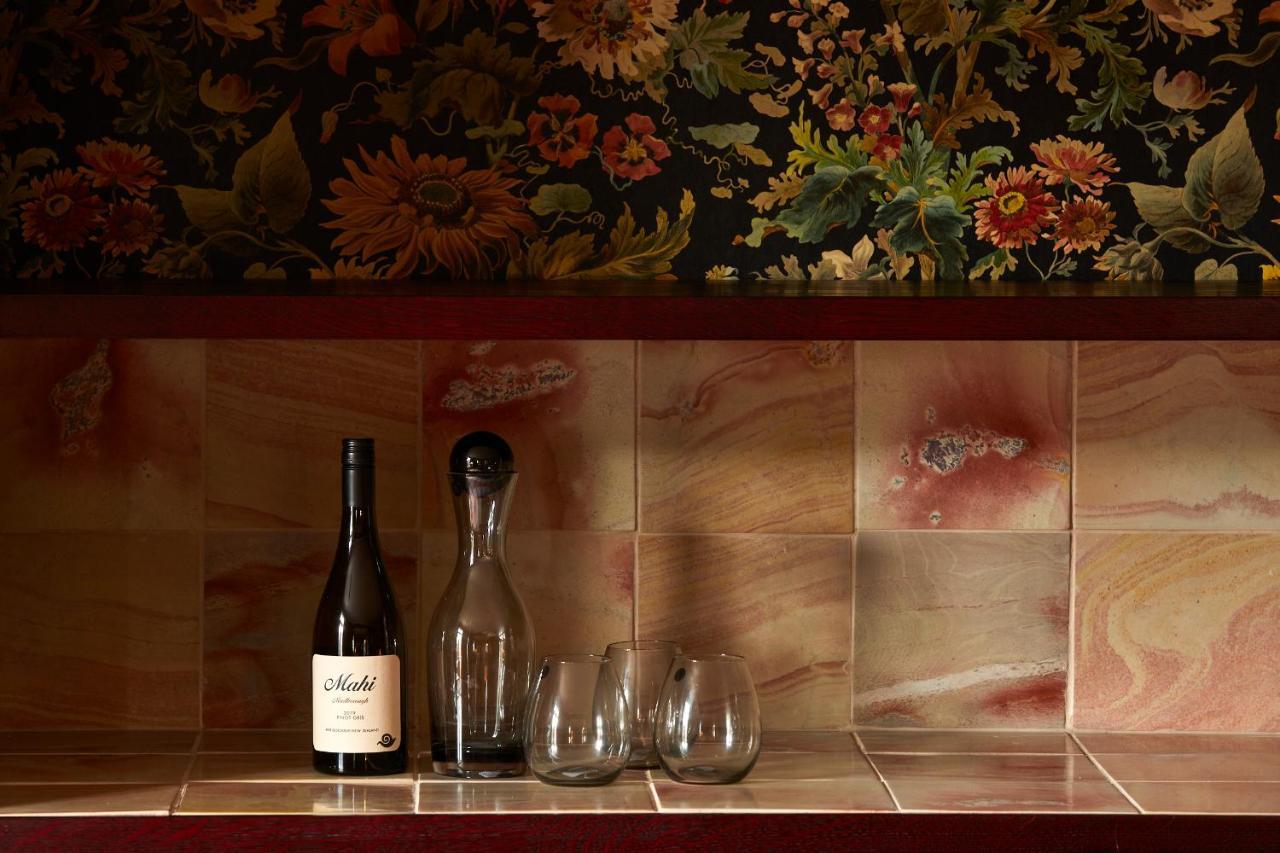 The Dairy Private Hotel By Naumi Hotels Queenstown Extérieur photo